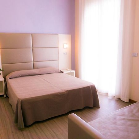 New Hotel Chiari Cervia Esterno foto