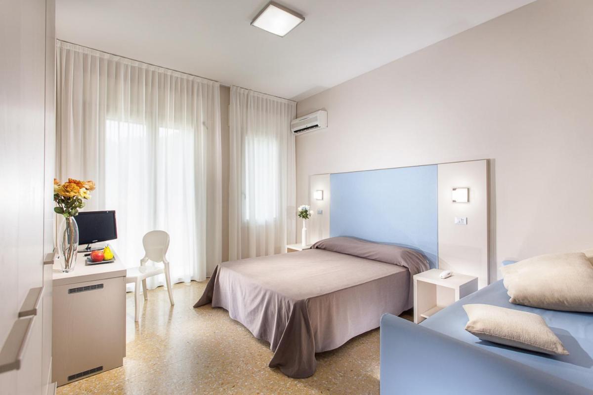 New Hotel Chiari Cervia Esterno foto